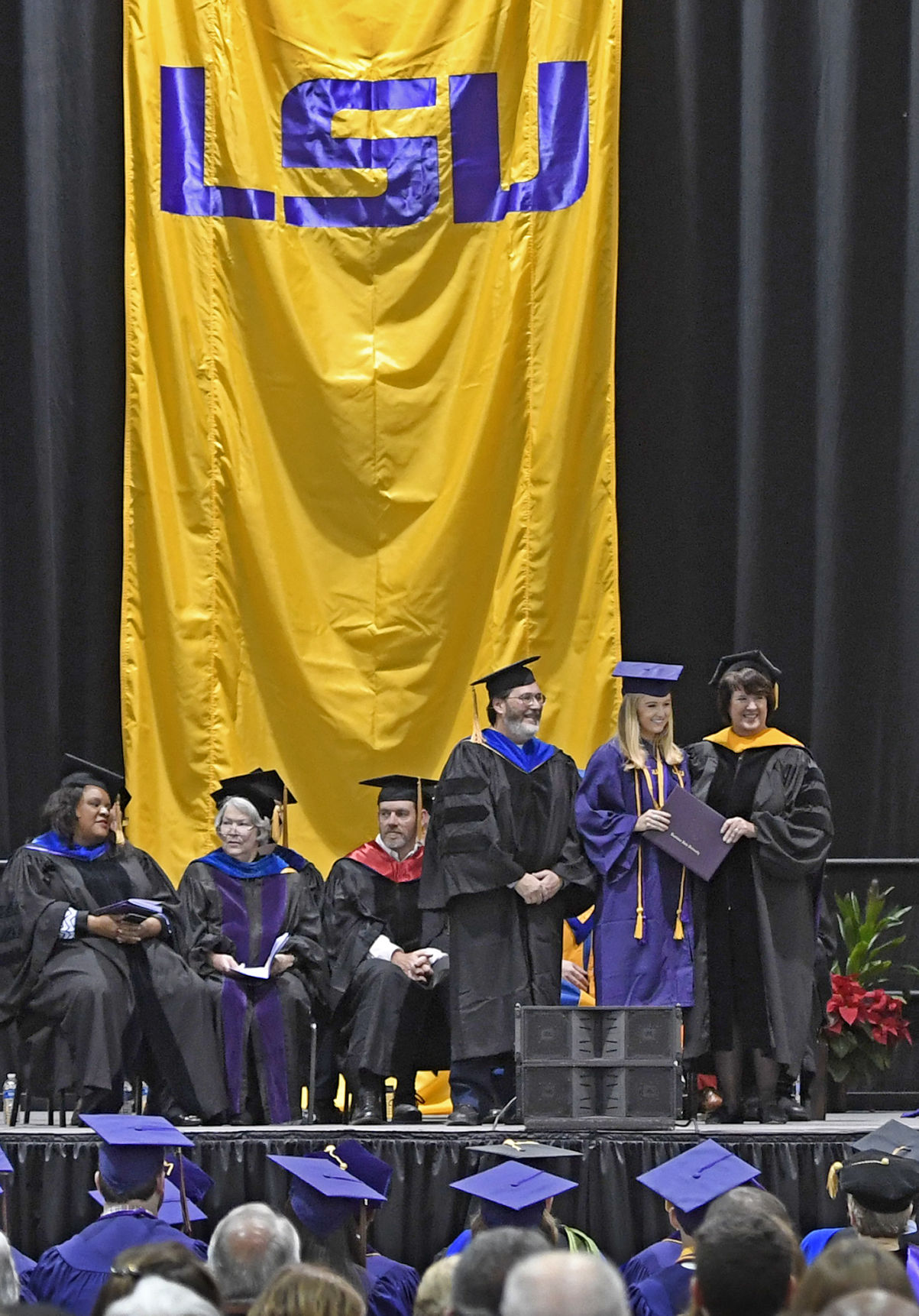 lsugrad0063.121518 bf
